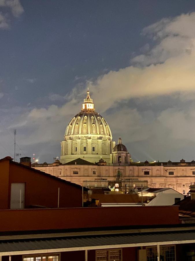 C&Y Apt - Roma Vaticano - New Exclusive Penthouse المظهر الخارجي الصورة